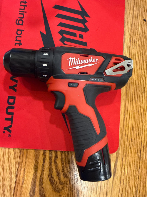 2407-20 — Milwaukee M12 3/8 in. Drill/Driver — Open Box — Tool Only