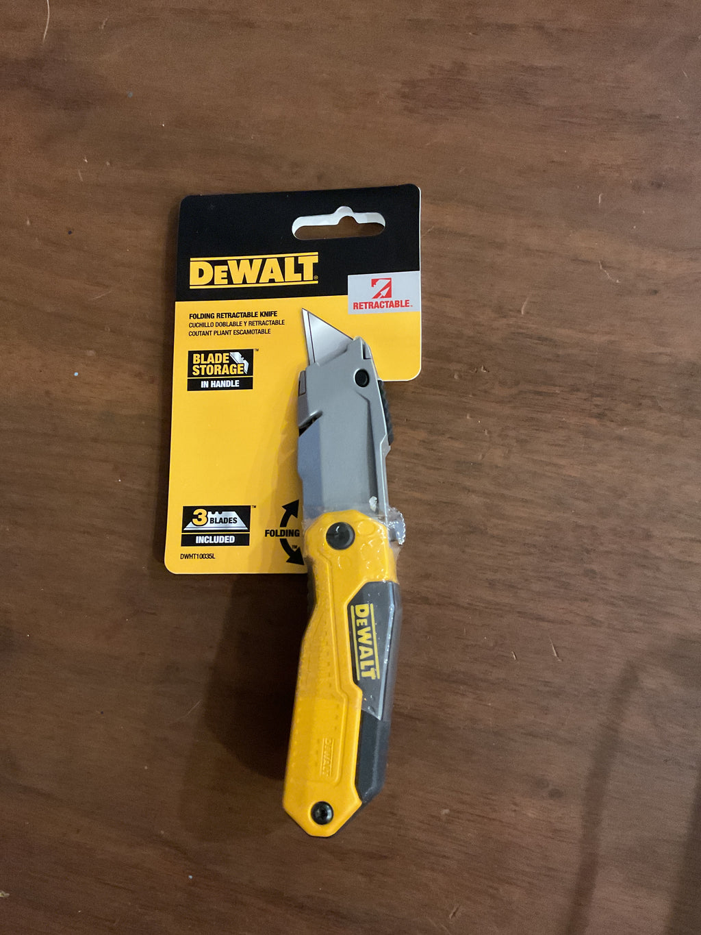 DEWALT DWHT10035L Folding Retractable Utility Knife — New Factory Packaged