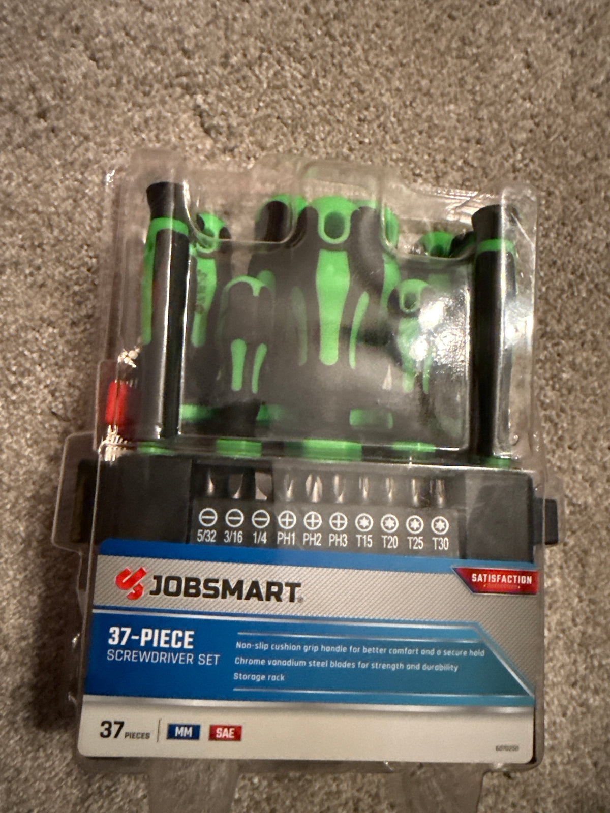 Juego de destornilladores JobSmart de 37 piezas SAE/métrico