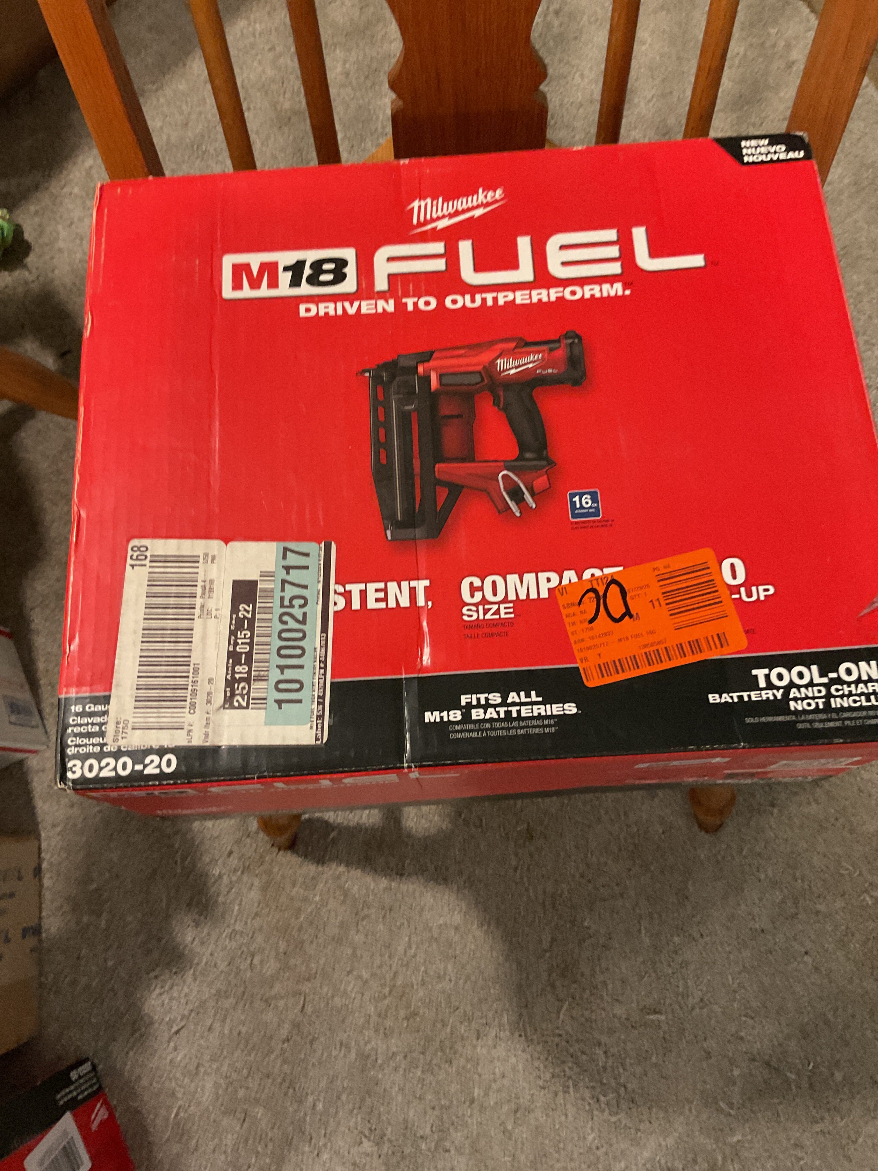 3020-20 — MILWAUKEE M18 FUEL 16-Gauge Straight Finish Nailer - Tool Only