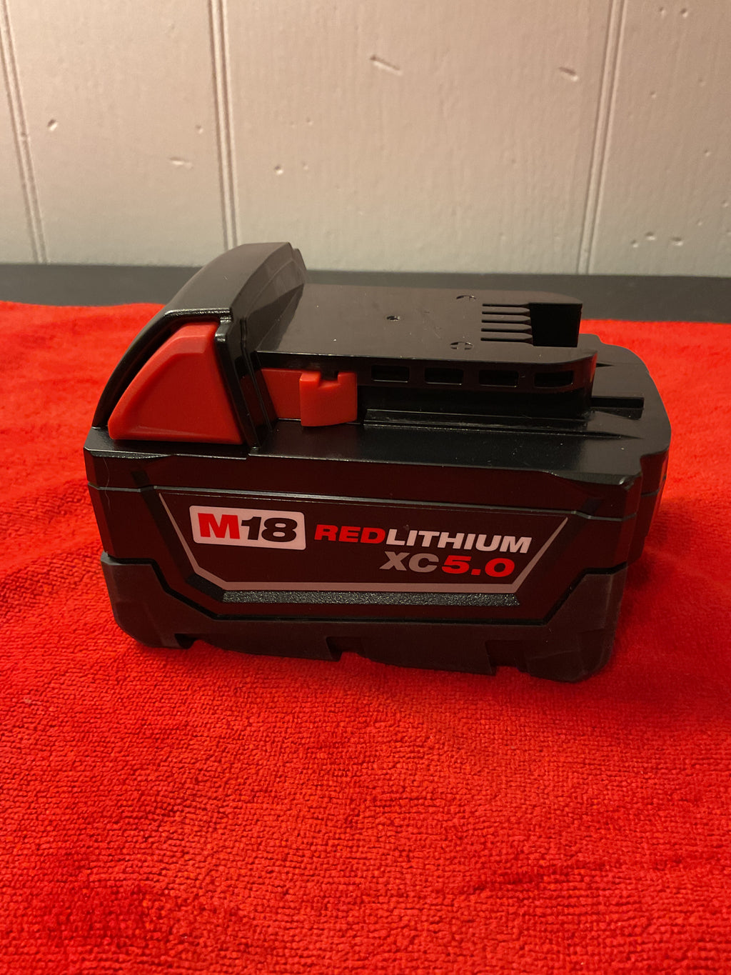 MILWAUKEE 48-11-1850 Batería M18 REDLITHIUM XC5.0 — Nueva (MSRP ~$129)