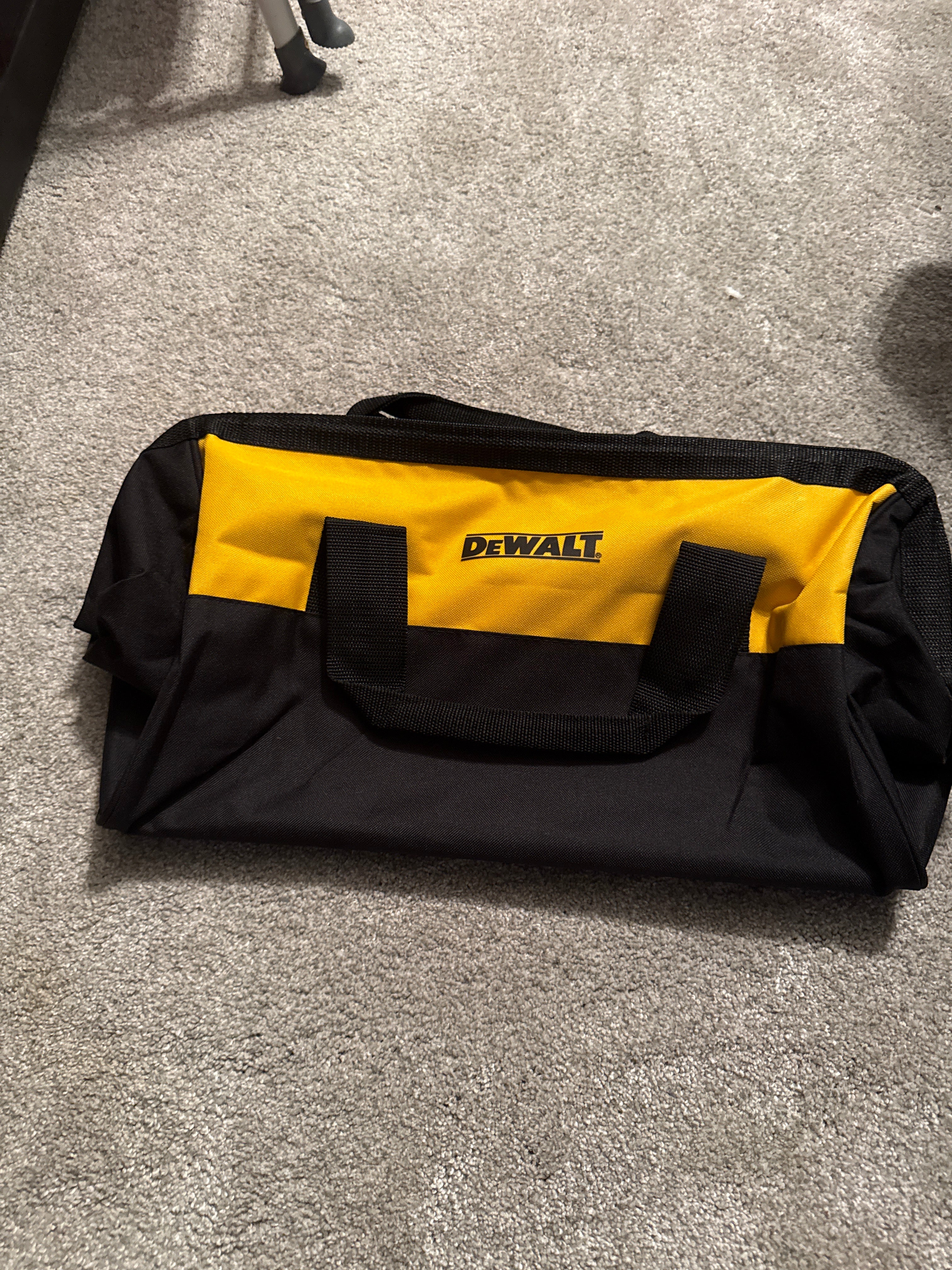 DEWALT DCK019 Contractor Tool Bag