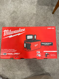 MILWAUKEE 2357-20 M18 PACKOUT Luz de Inundación/Cargador (PVP $329)