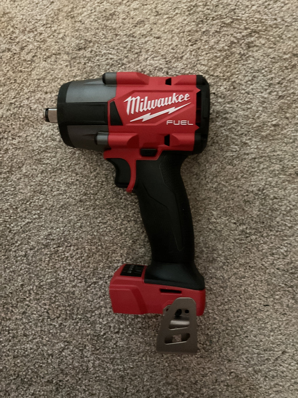 2962-20 — MILWAUKEE M18 FUEL Gen 2 1/2" Mid-Torque Impact Wrench - Tool Only