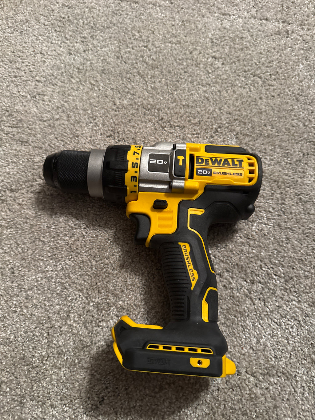 DEWALT DCD999  20V MAX XR Brushless Hammer Drill