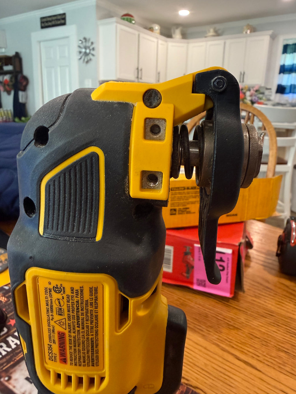DEWALT DCS354B — ATOMIC 20V MAX Brushless Oscillating Multi-Tool — Slightly Used, Factory Box