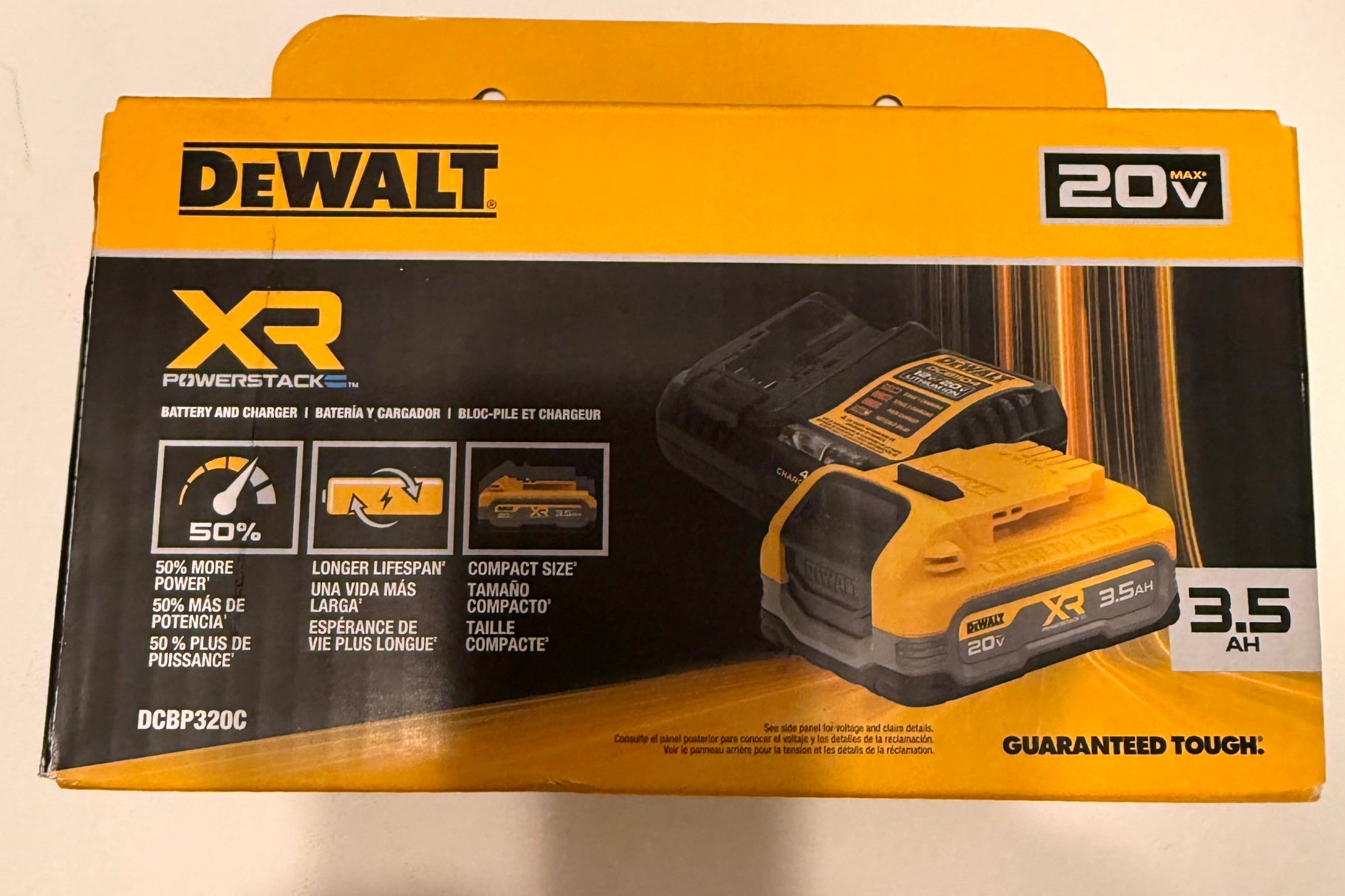 DEWALT DCBP320C 20V MAX XR 3.5Ah Battery Starter Kit