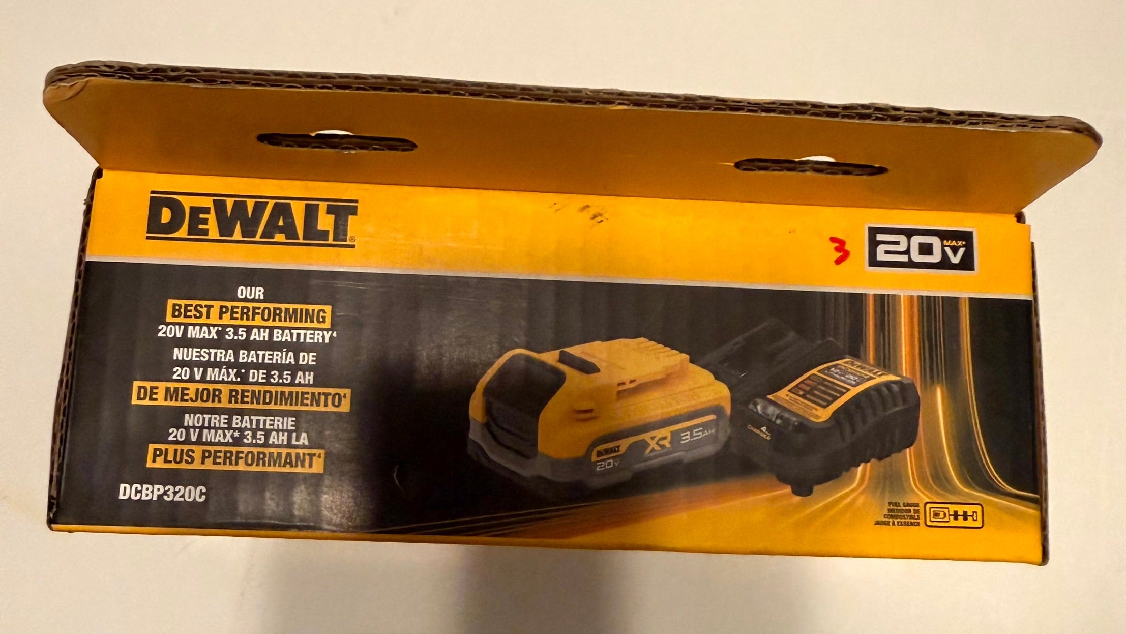 DEWALT DCBP320C 20V MAX XR 3.5Ah Battery Starter Kit